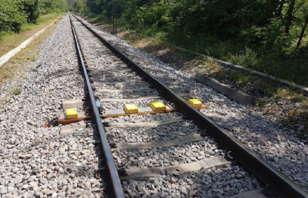 The system detects overloaded freight wagons as well as wheel irregularities that can destroy railway track geometry.